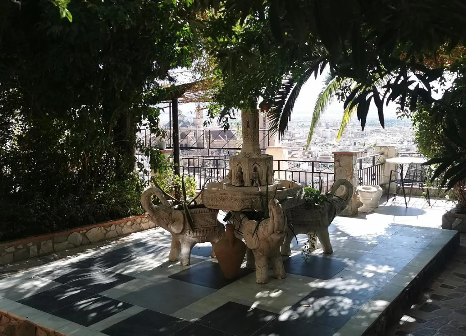 Carmen Mavit Apartment Granada Homestay